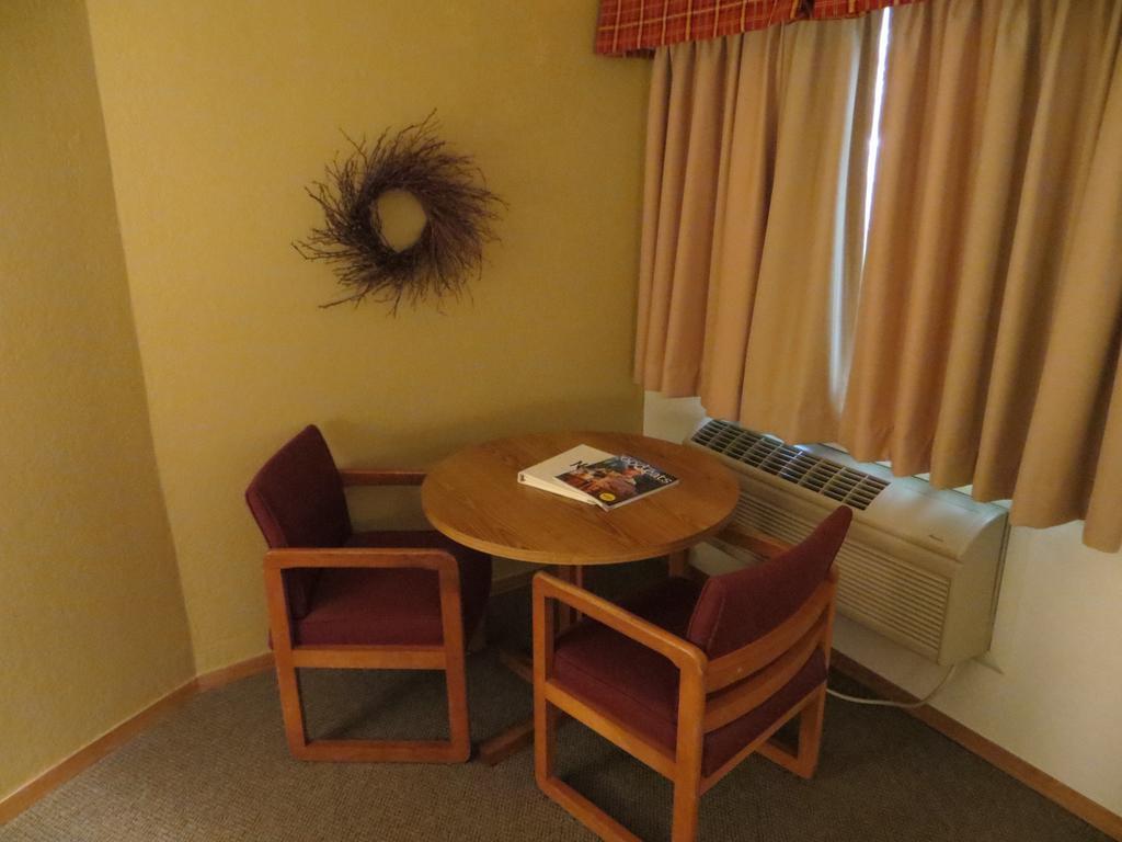 The Nordic Lodge Sister Bay Habitación foto